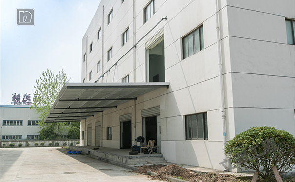 外墻丙烯酸涂料是什么材料？