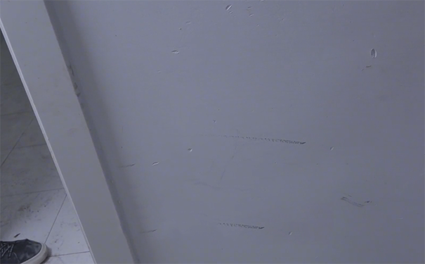 白色乳膠漆墻面臟了怎么處理?