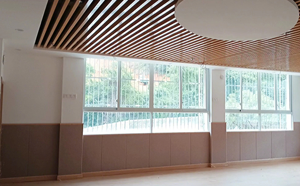 學校內(nèi)墻用什么涂料比較好?